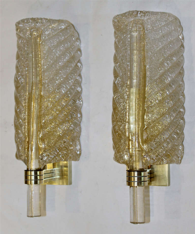 Pair Italian Barovier & Toso Gold and Clear Rugiadoso Leaf Wall Sconces In Excellent Condition In Palm Springs, CA