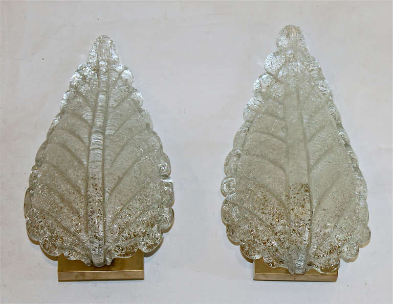 Pair Large Barovier Murano Glass Rugiadoso Leaf Wall Sconces In Excellent Condition In Palm Springs, CA