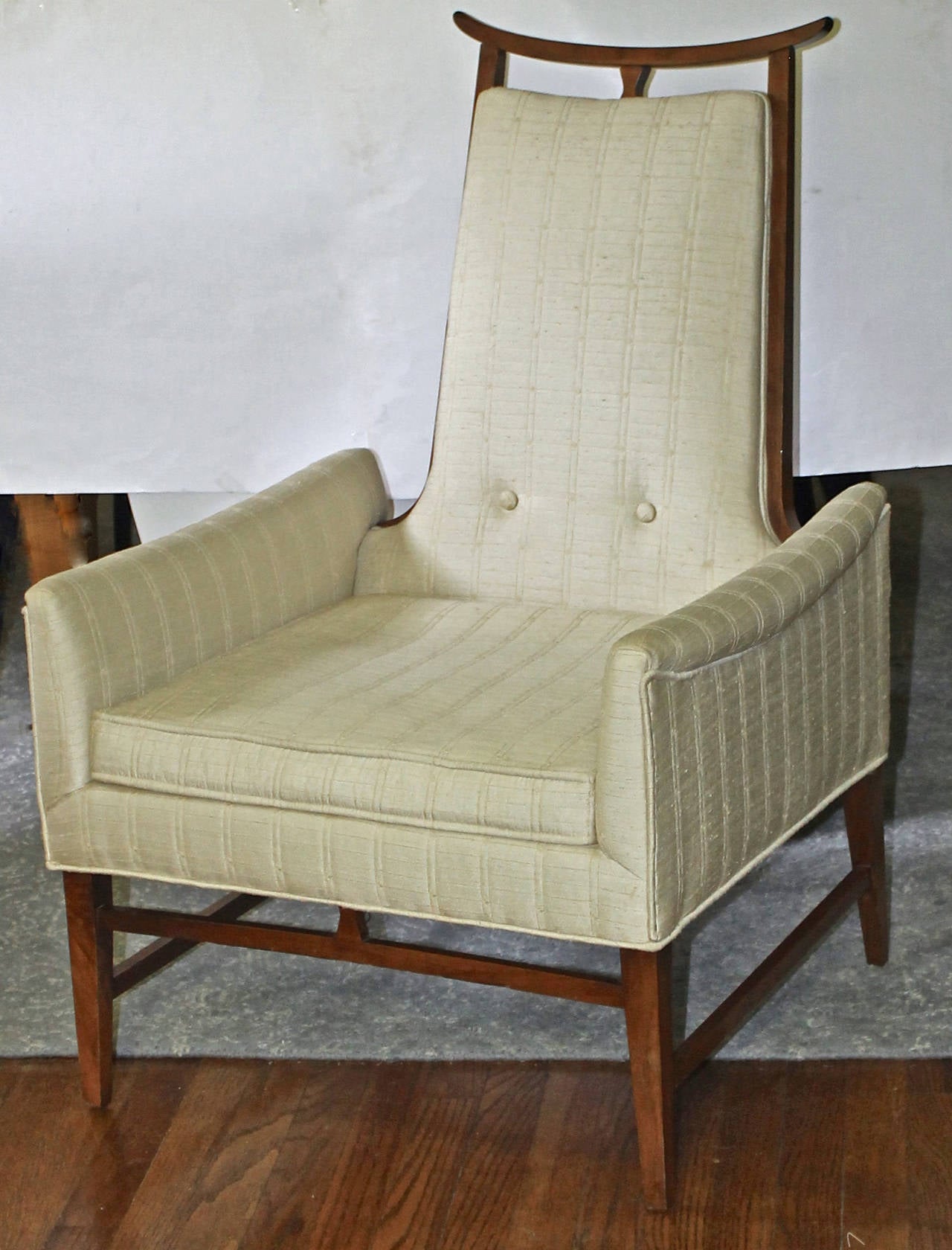 Rare James Mont Style Asian Inspired Walnut Lounge Chairs In Good Condition In Palm Springs, CA