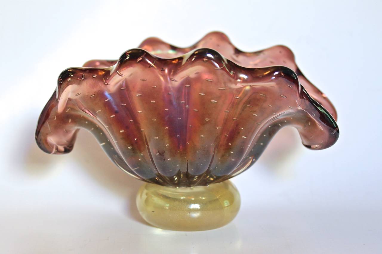 Mid-20th Century Barovier & Toso Murano Iridescent Purple Glass Clam Bowl