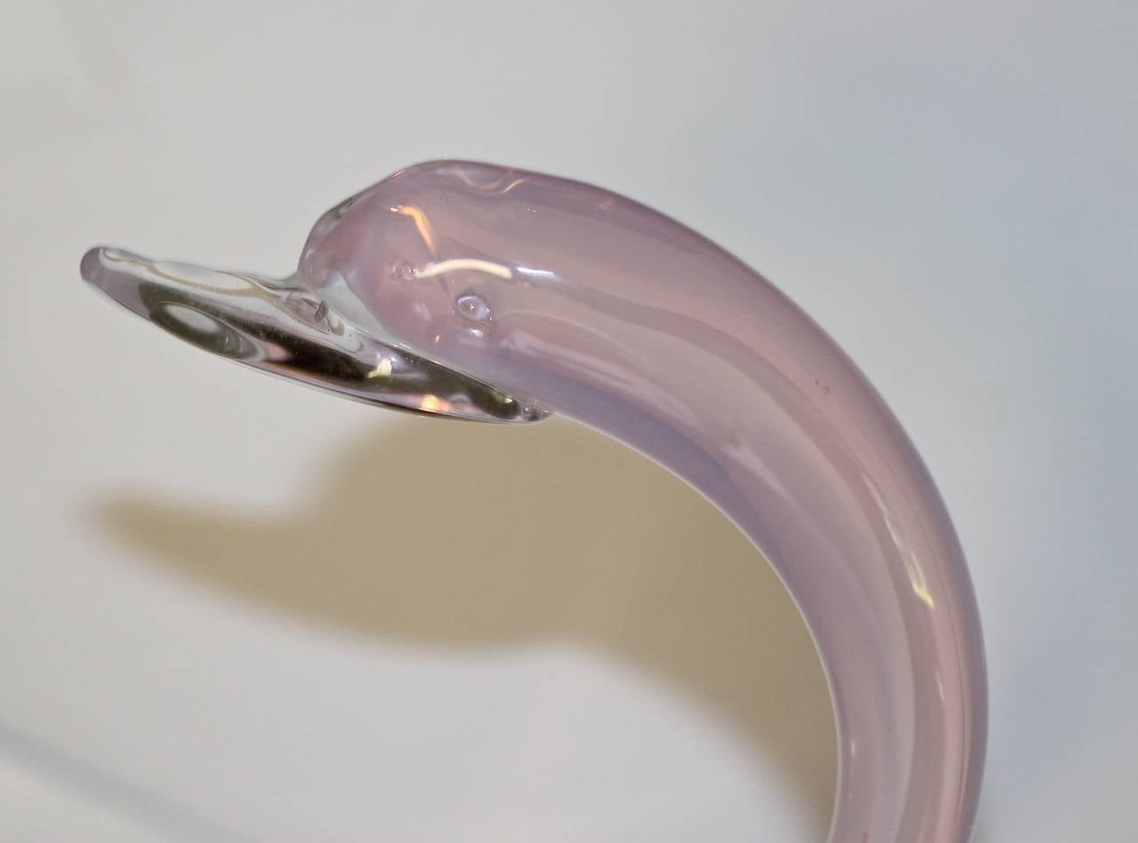 Late 20th Century Pair of Large Murano Oggetti Barbini Opalescent Glass Swans