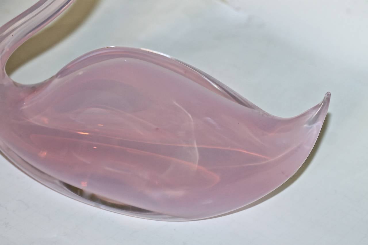 Pair of Large Murano Oggetti Barbini Opalescent Glass Swans 2