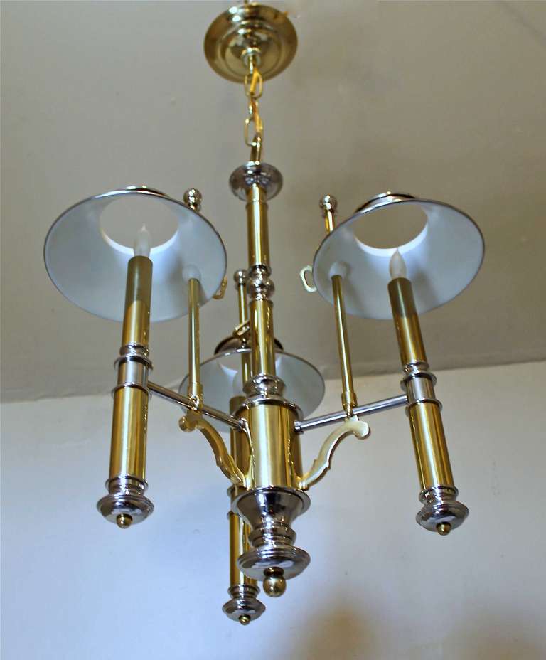 Lightolier Bouillotte Chandelier in Polished Brass and Nickel In Good Condition For Sale In Dallas, TX