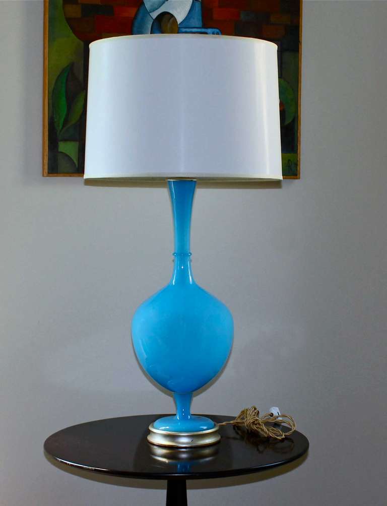 Large Pair of Vibrant Blue Swedish Blown Glass Table Lamps by Marbro (Metall)