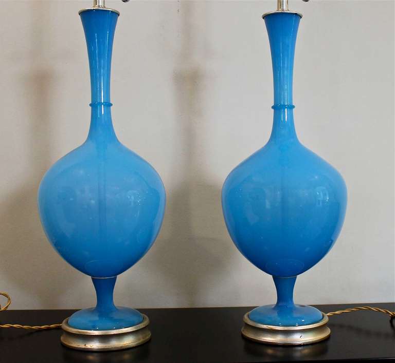 Large Pair of Vibrant Blue Swedish Blown Glass Table Lamps by Marbro In Good Condition In Dallas, TX
