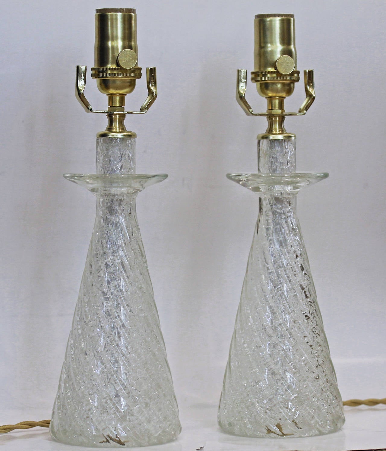 Pair Diminutive Murano Mantle Lamps In Excellent Condition In Palm Springs, CA