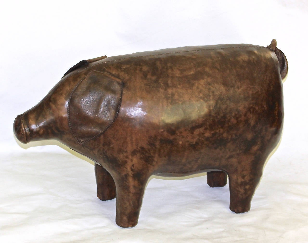 Omersa Leather Animal Pig Footstool for Abercrombie & Fitch 1