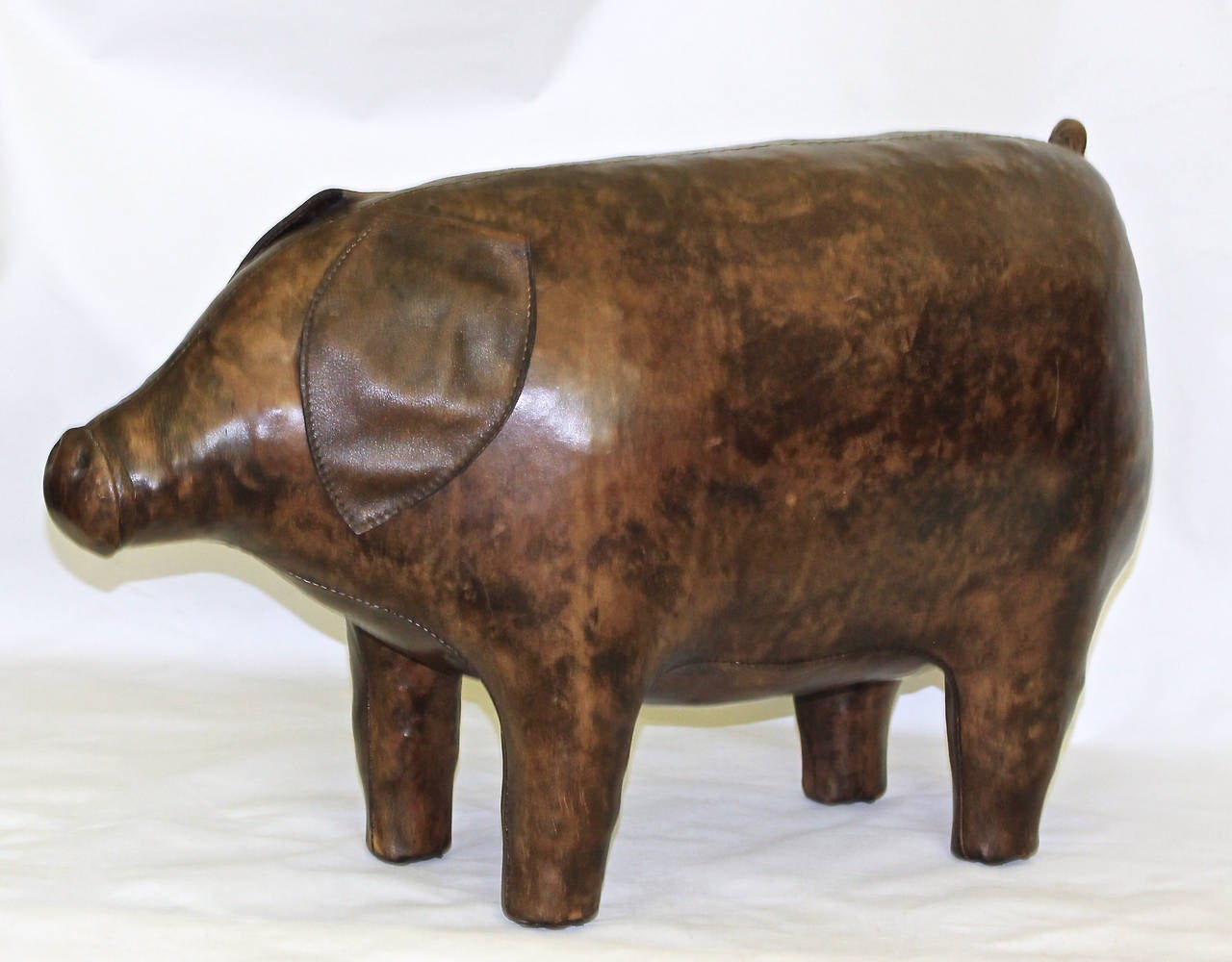 Omersa Leather Animal Pig Footstool for Abercrombie & Fitch 5
