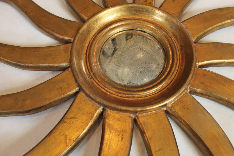 Large Giltwood Sunburst Convex Wall Mirror In Good Condition In Palm Springs, CA