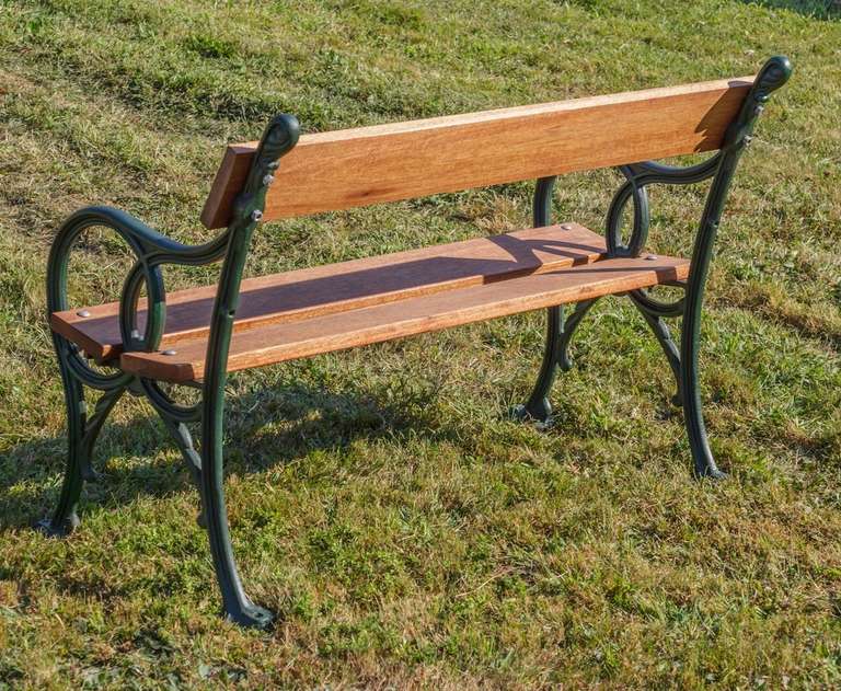 Antique Cast Iron Bench In Excellent Condition For Sale In Sudbury, MA