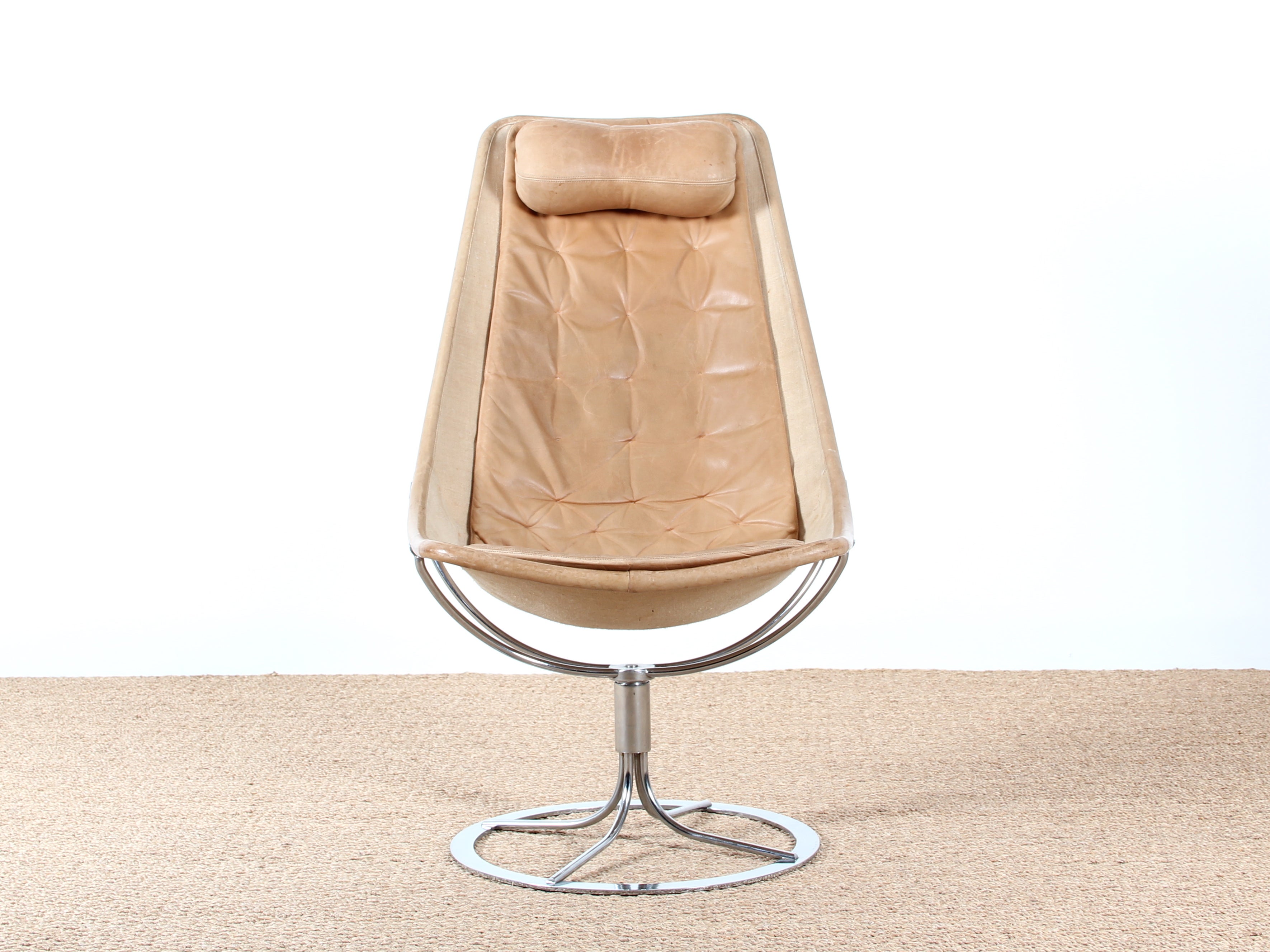 Jetson chair by Bruno Mathsson