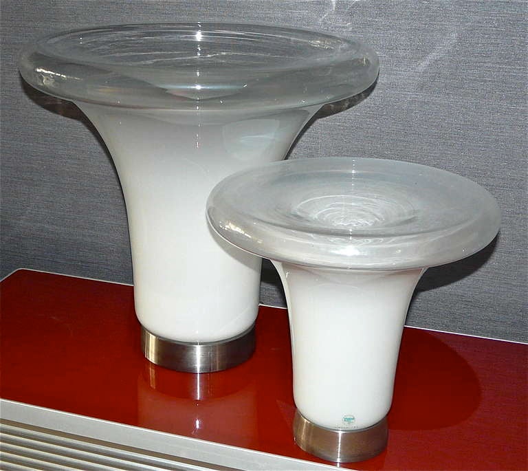 Pair of opaline glass and solid steel lamps by Vistosi designed in 1972.
The Comareta is signed and dated 86.
They are really table lamps and not suspensions.
The base is much more heavier .
Sizes are for Comare