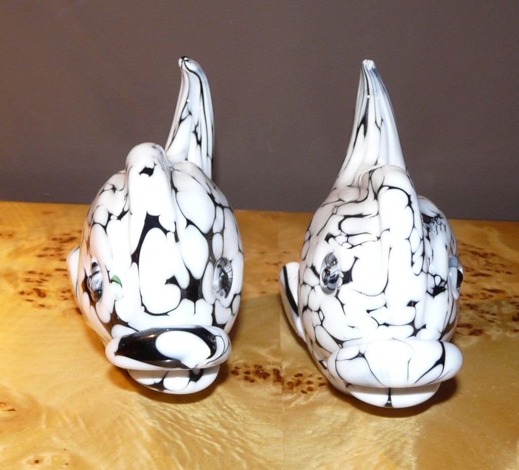 Italian Pair of  glass fishes by Archimede Seguso. For Sale