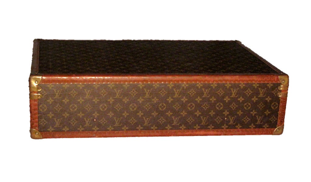 Louis Vuitton Bisten Suitcase ca. 1960s-Rare Size In Good Condition In Philadelphia, PA
