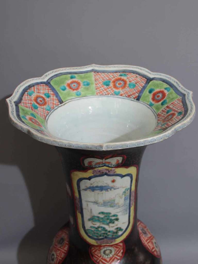 Important 1900's Chinese vase in porcelain & lacquer For Sale 1