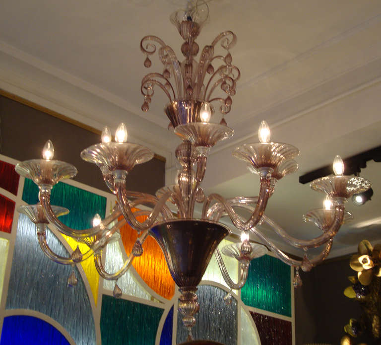 Pair Of Chandeliers With Twelve Arms In Clear Amethyst Blown Glass By Venini In Excellent Condition In Paris, FR