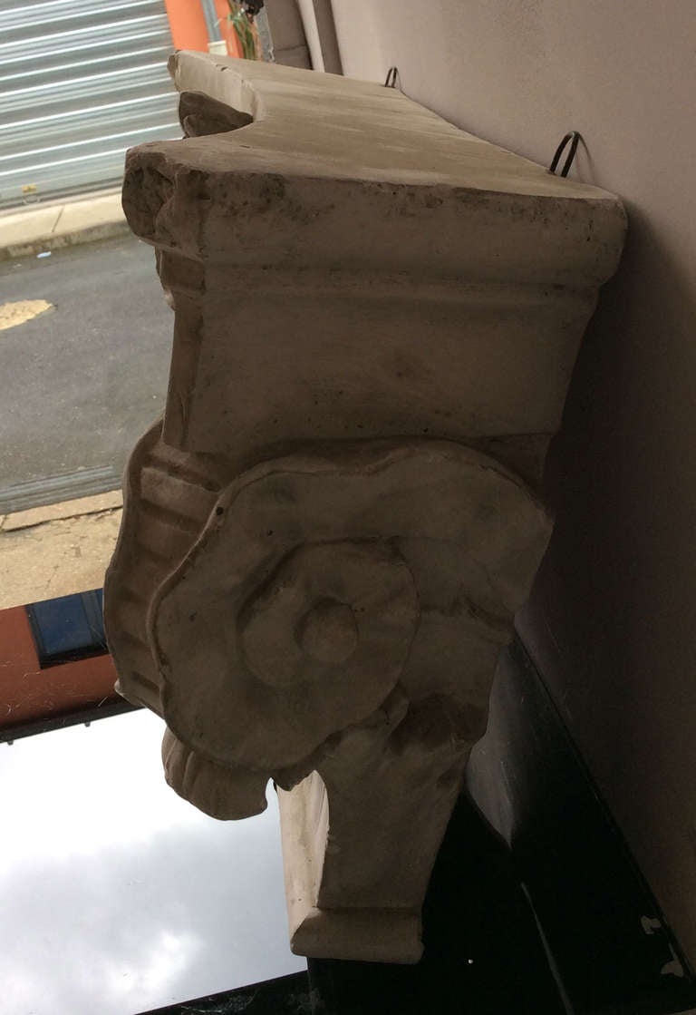 19th Century Composite capital in plaster, France end of the XIXth century
