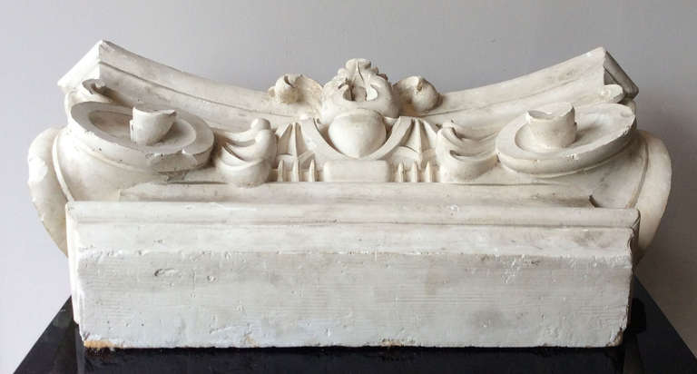 Ionic capital in plaster, France end of the XIXth century 2