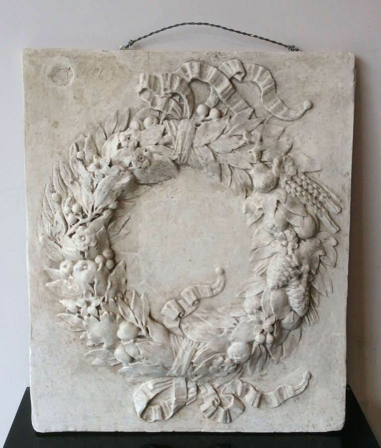 Medallion in plaster symbolizing abundance or summer, end of XIXth century