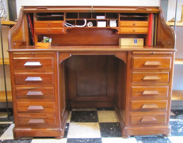 American Desk In Good Condition In Paris, FR