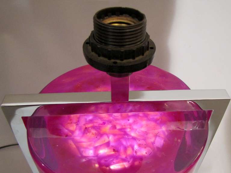 20th Century Two Large Lighting Lamp Bases in Dark Pink Resin and Chromed Metal For Sale