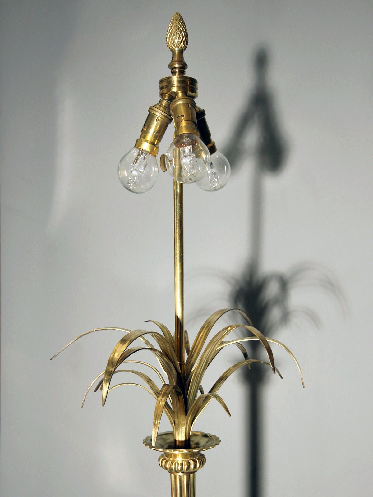 1970s Floor Lamp in the Taste of Maison Charles In Excellent Condition For Sale In Paris, FR
