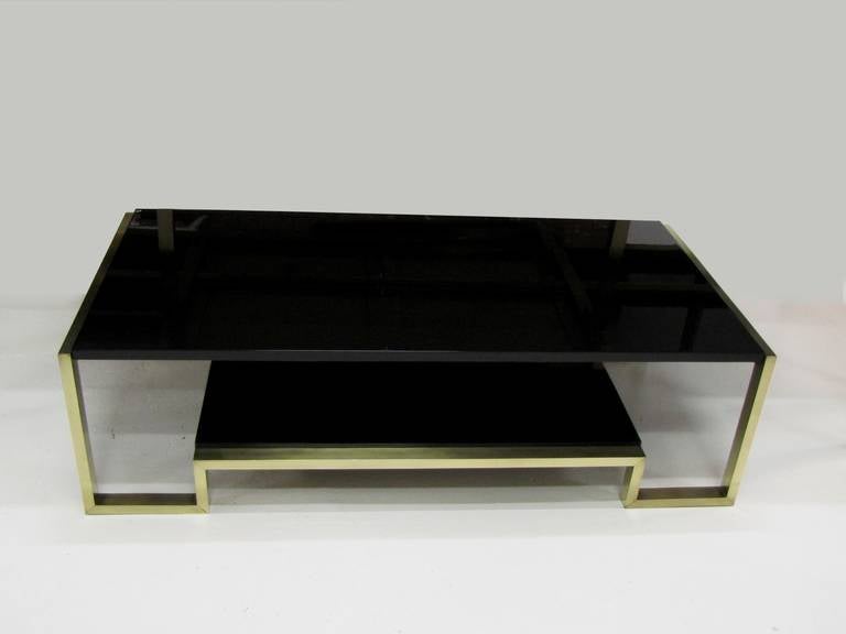 Nice 1970s Coffee Table In Brass And Black Lacquer At 1stdibs Very Elegant 1970s Coffee Table In Polished Brass And Black Lacquered Wood The