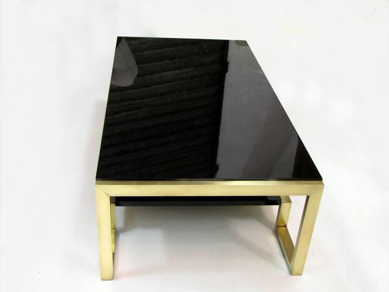 Nice 1970s Coffee Table in Brass and Black Lacquer In Excellent Condition In Paris, FR