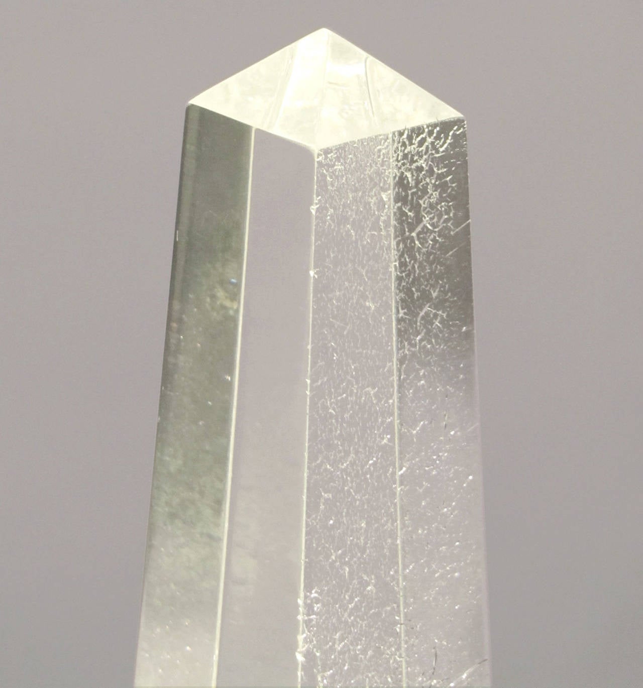 Rare Beautiful Lighting Obelisk by Angolometallarte, Roma, Italy, 1970 In Excellent Condition For Sale In Paris, FR