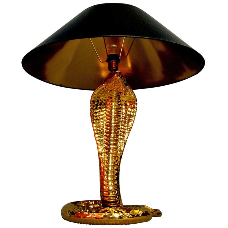 Lampe cobra des années 1970 par Tommaso Barbi En vente sur 1stDibs