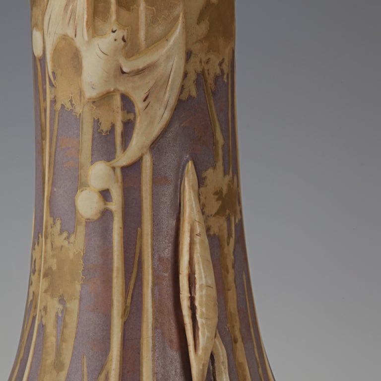 Amphora Monumental Exotic Vase 4