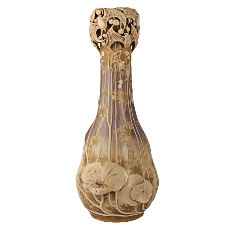 Amphora Monumental Exotic Vase