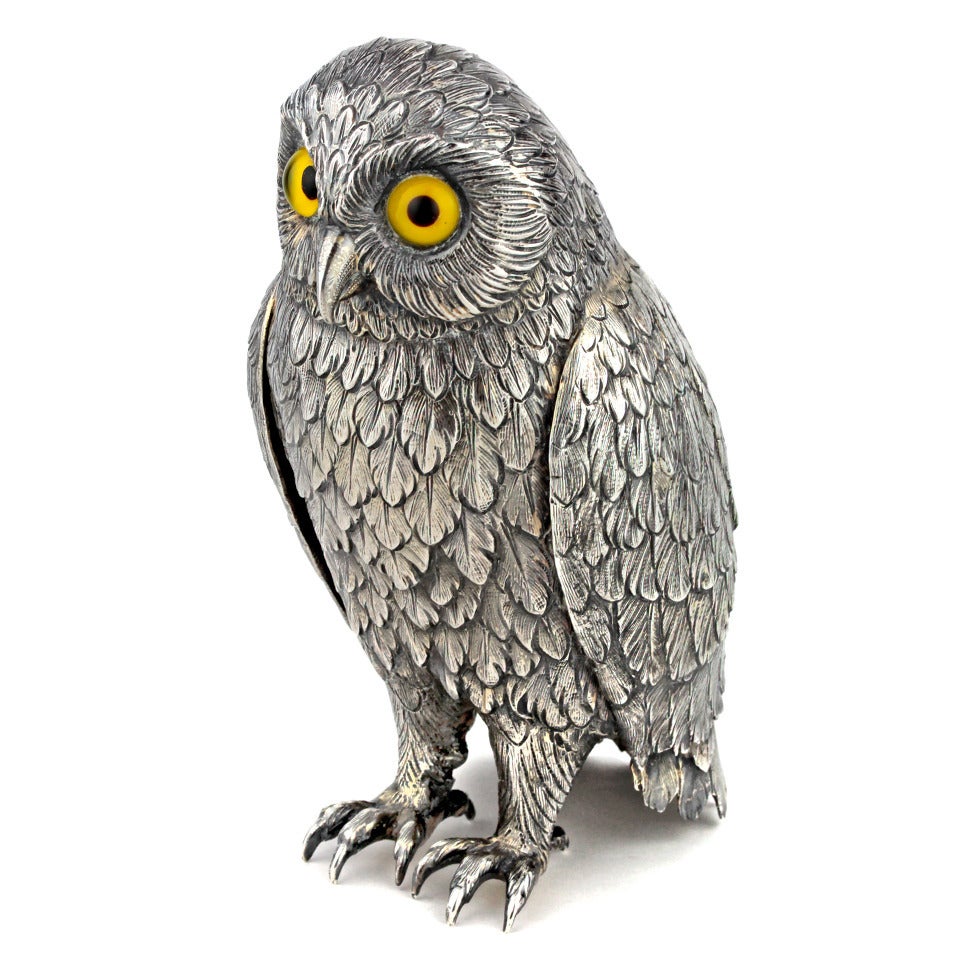 Sterling, retailed by Israel Freeman & Sons of Great Britain, fabricated for them in Germany, circa 1920-1930s. This wonderful figural owl walks the line between naturalistically accurate and delicately anthropomorphic. The quality of the