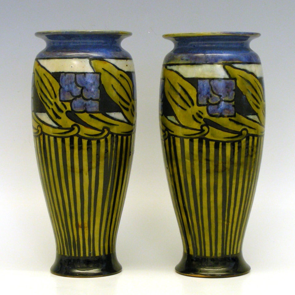 royal doulton vases 1920
