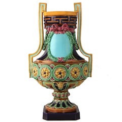 Très grand vase en majolique de Minton