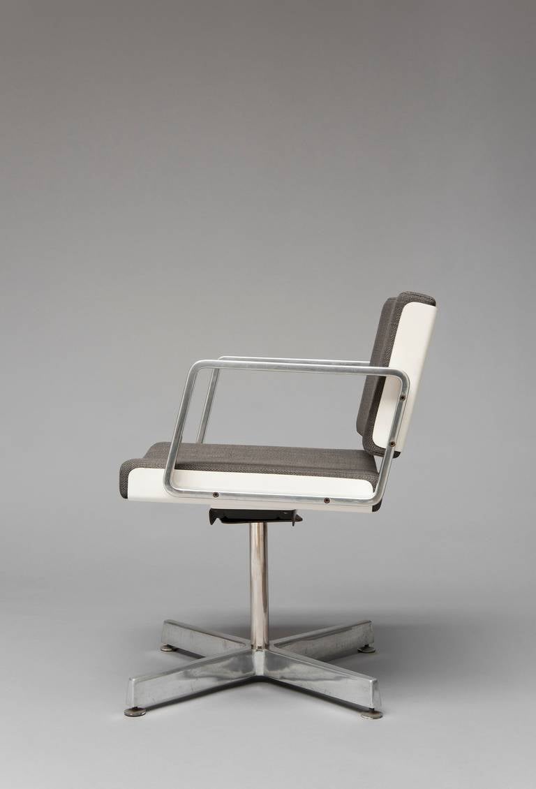 Desk chair AR 1603 by Alain Richard - TFM/ARC edition - 1974 For Sale 3