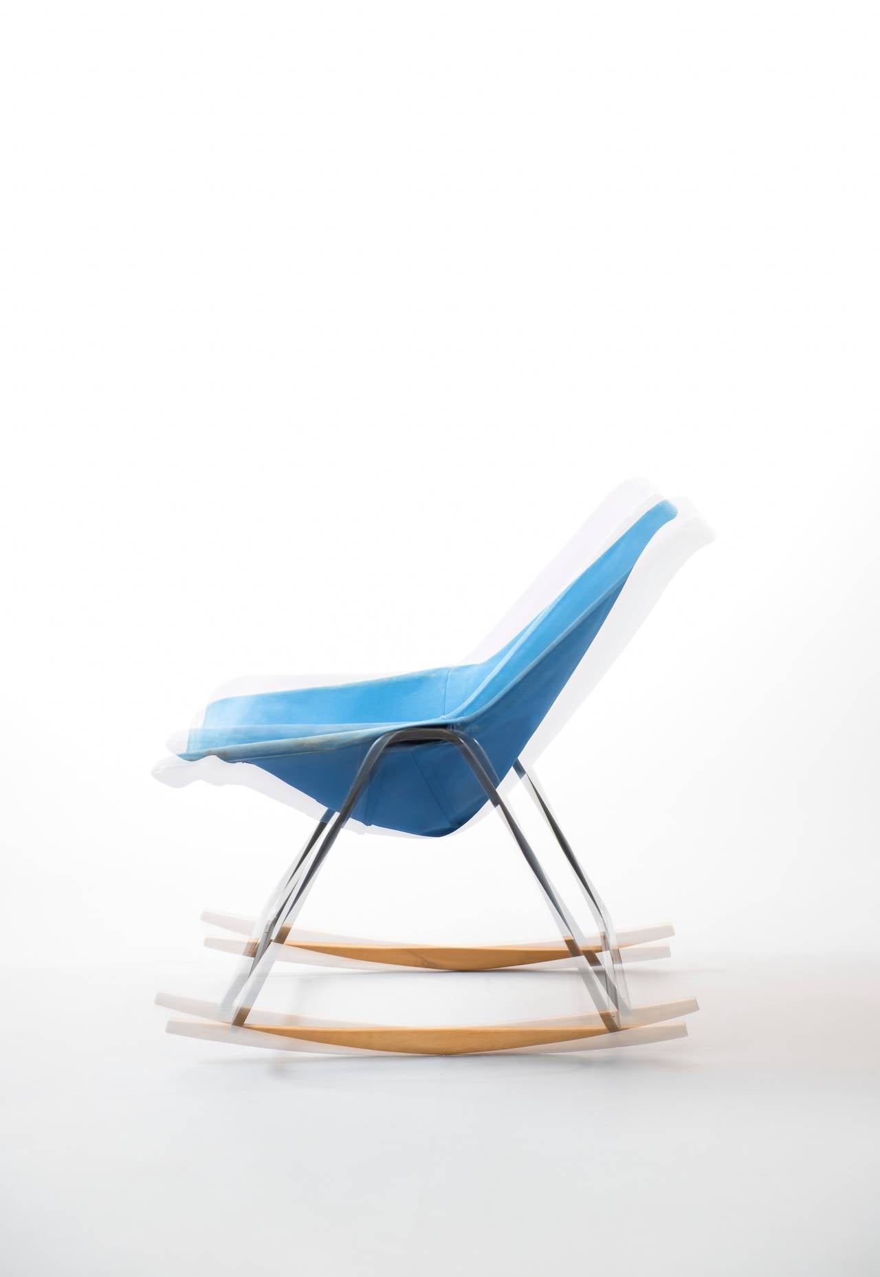 Fabric Rocking chair G1 by Pierre Guariche - Airborne edition - 1953 For Sale