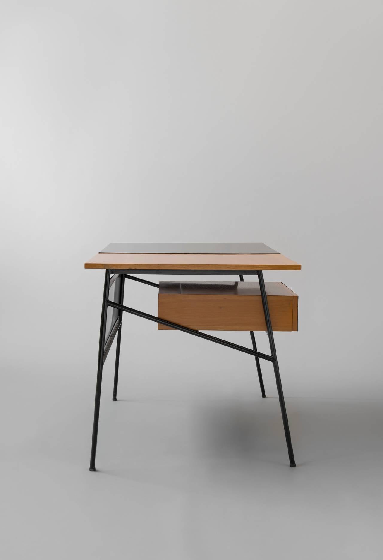 Desk 204 by André Monpoix - Meubles TV edition - 1954 In Good Condition For Sale In Paris, FR