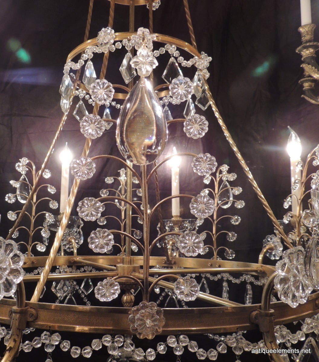 Early 20th Century Very Large Fine French Neoclassical Bronze Crystal Eight-Light Baltic Chandelier