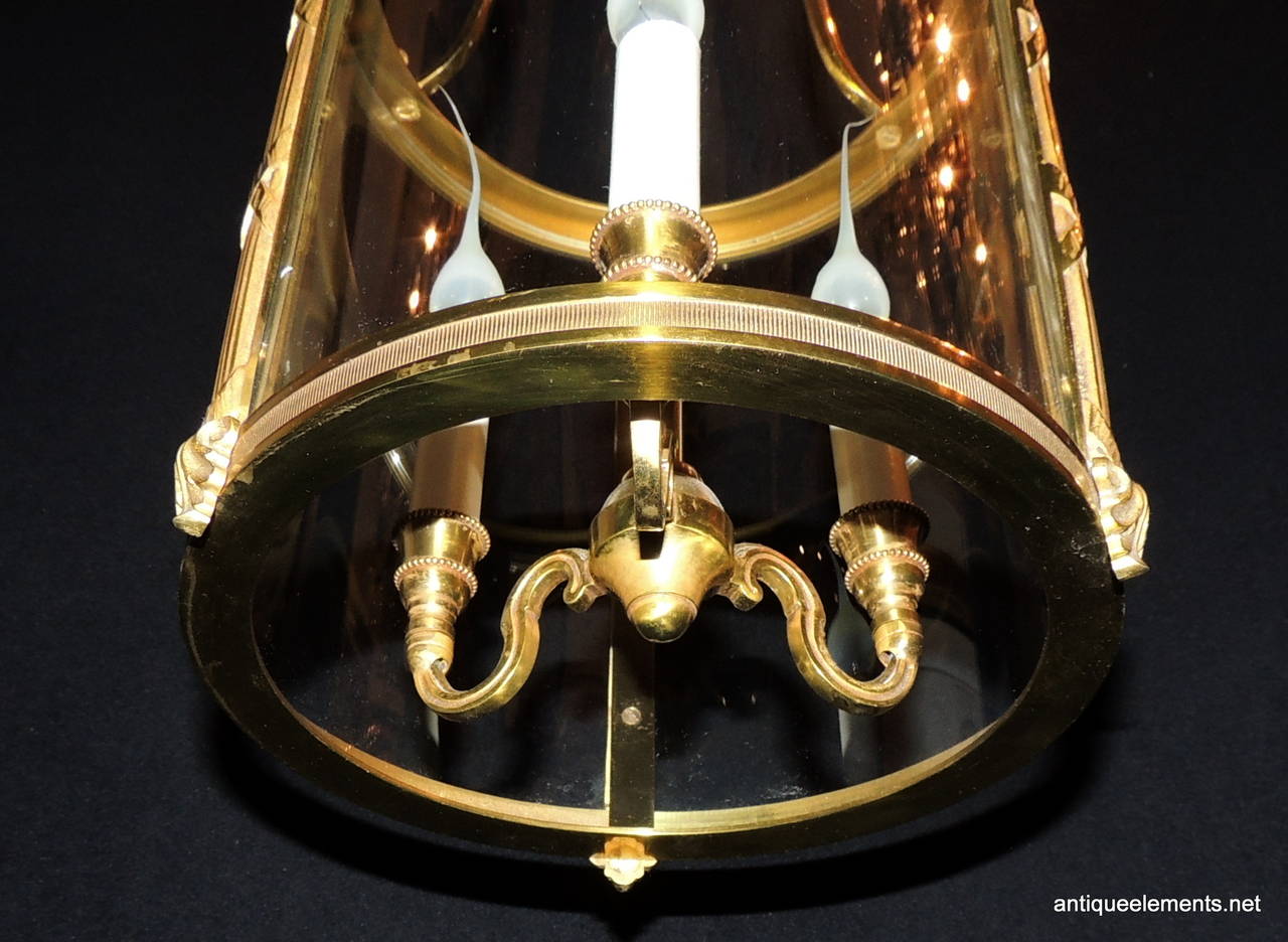 Wonderful Pair of Dore Bronze, Readed and X-Pattern Curved Glass Lanterns 3