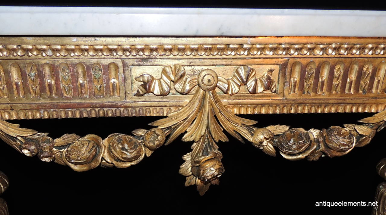 Beautiful Pair Of Antique French Carved And Giltwood Marble Top Consoles In Good Condition In Roslyn, NY