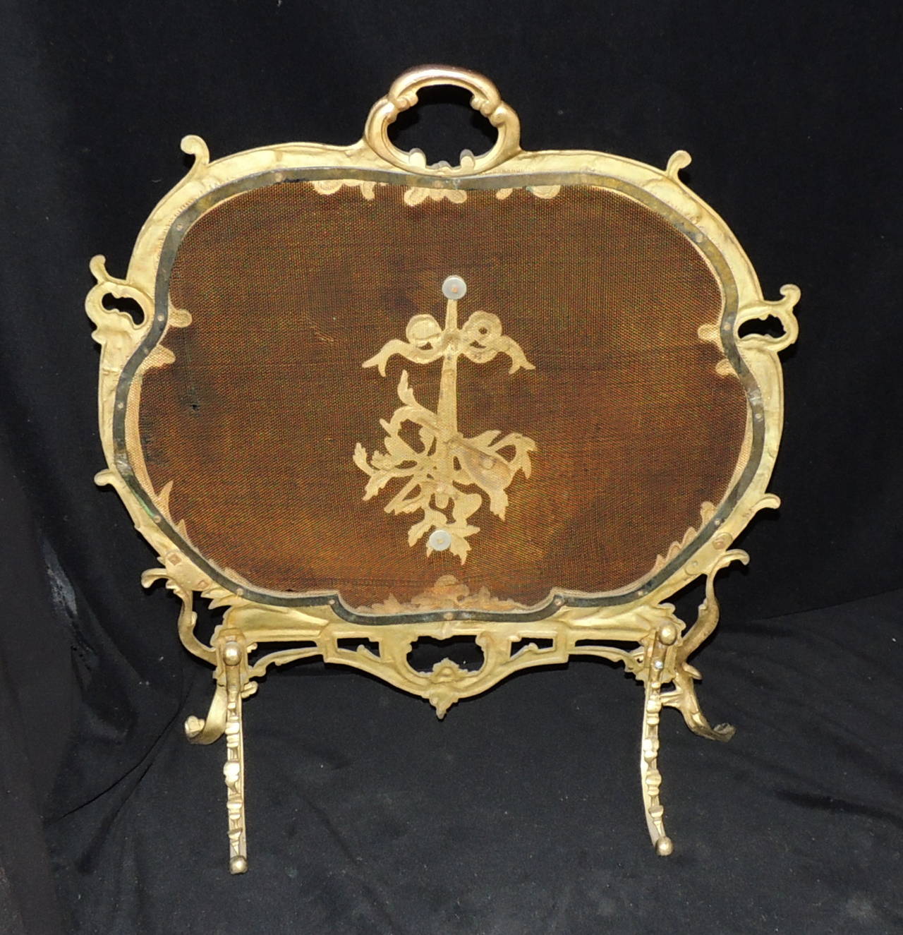 Belle Époque Elegant French Doré Bronze Fire Screen Bow, Horn Center Medallion Firescreen For Sale