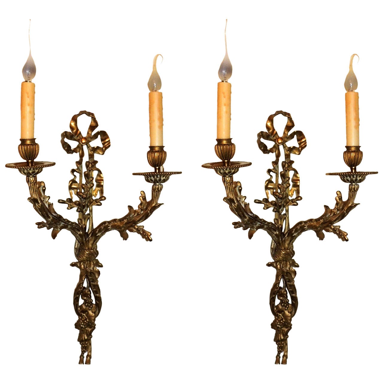 Fine Pair of Elegant French Dore Bronze, Two-Arm Bow Top and Tassel Sconces