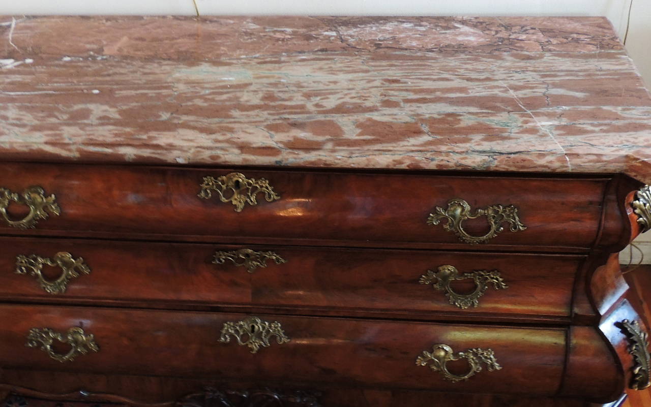 Elegant French Ormolu Bronze-Mounted Mahogany Sideboard Rose Marble-Top For Sale 3