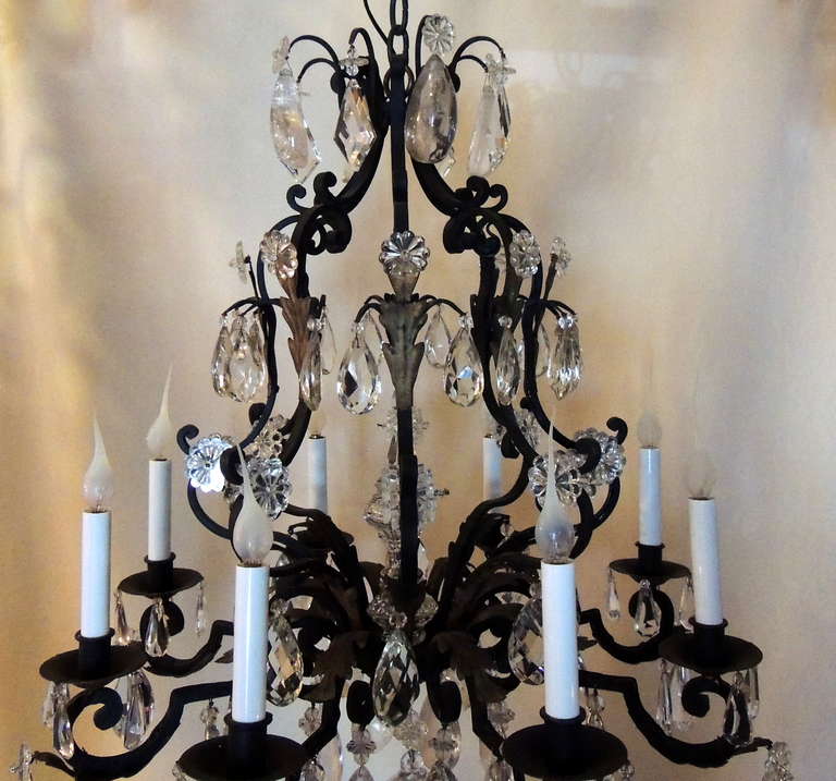 A Wonderful French Wrought Iron & Rock Crystal Louis XV Style Chandelier In Good Condition In Roslyn, NY
