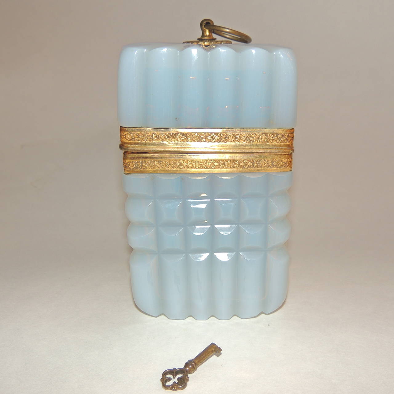 Rare French White Opaline Ribbed Ormolu Dore Glass Casket Box with Key In Excellent Condition In Roslyn, NY