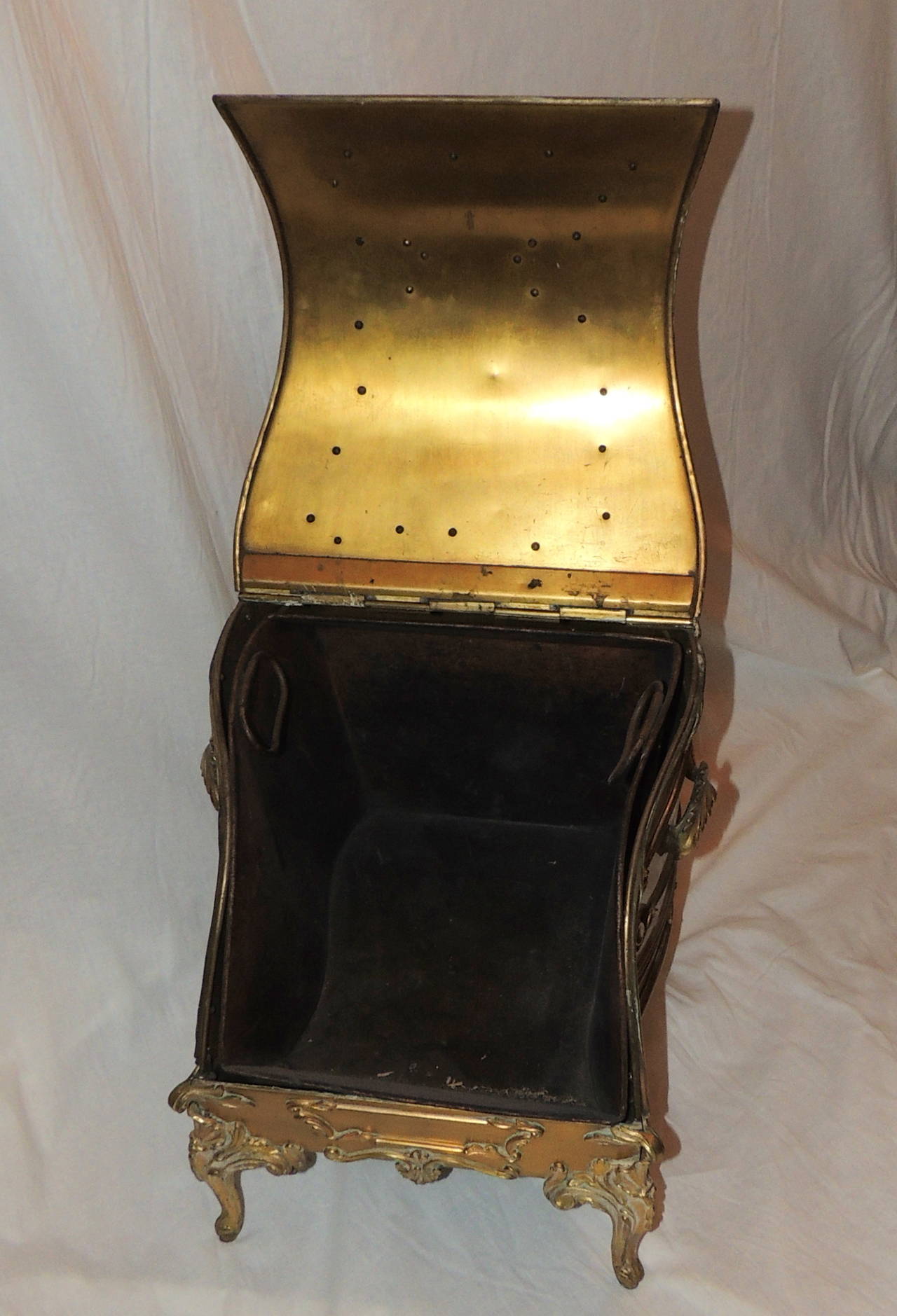 Belle Époque Wonderful French Bronze Brass Coal Scuttle Box with Original Insert and Shovel