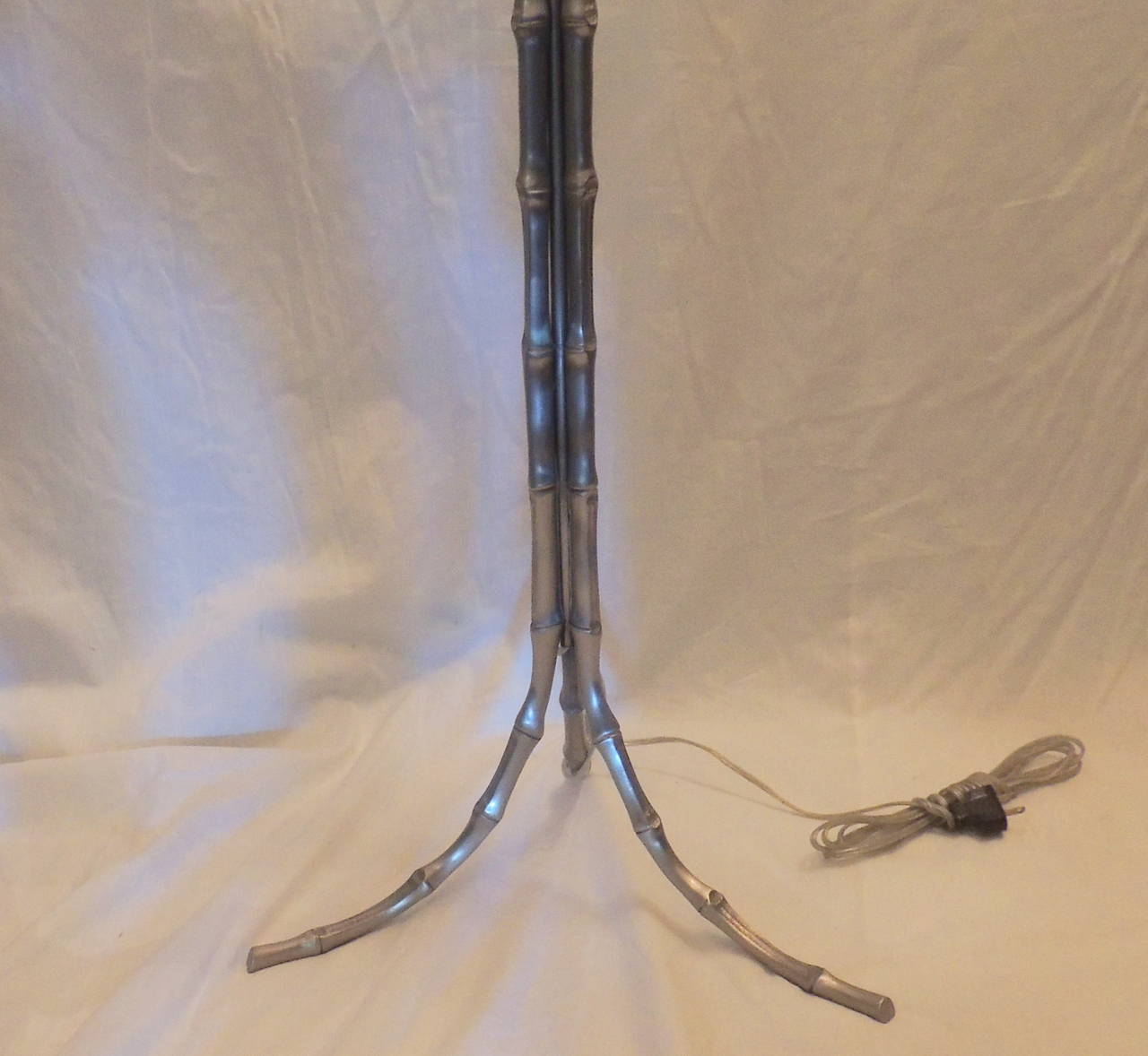 French Mid-Century Silvered Bronze Faux Bamboo Floor Lamp by Maison Baguès For Sale 1