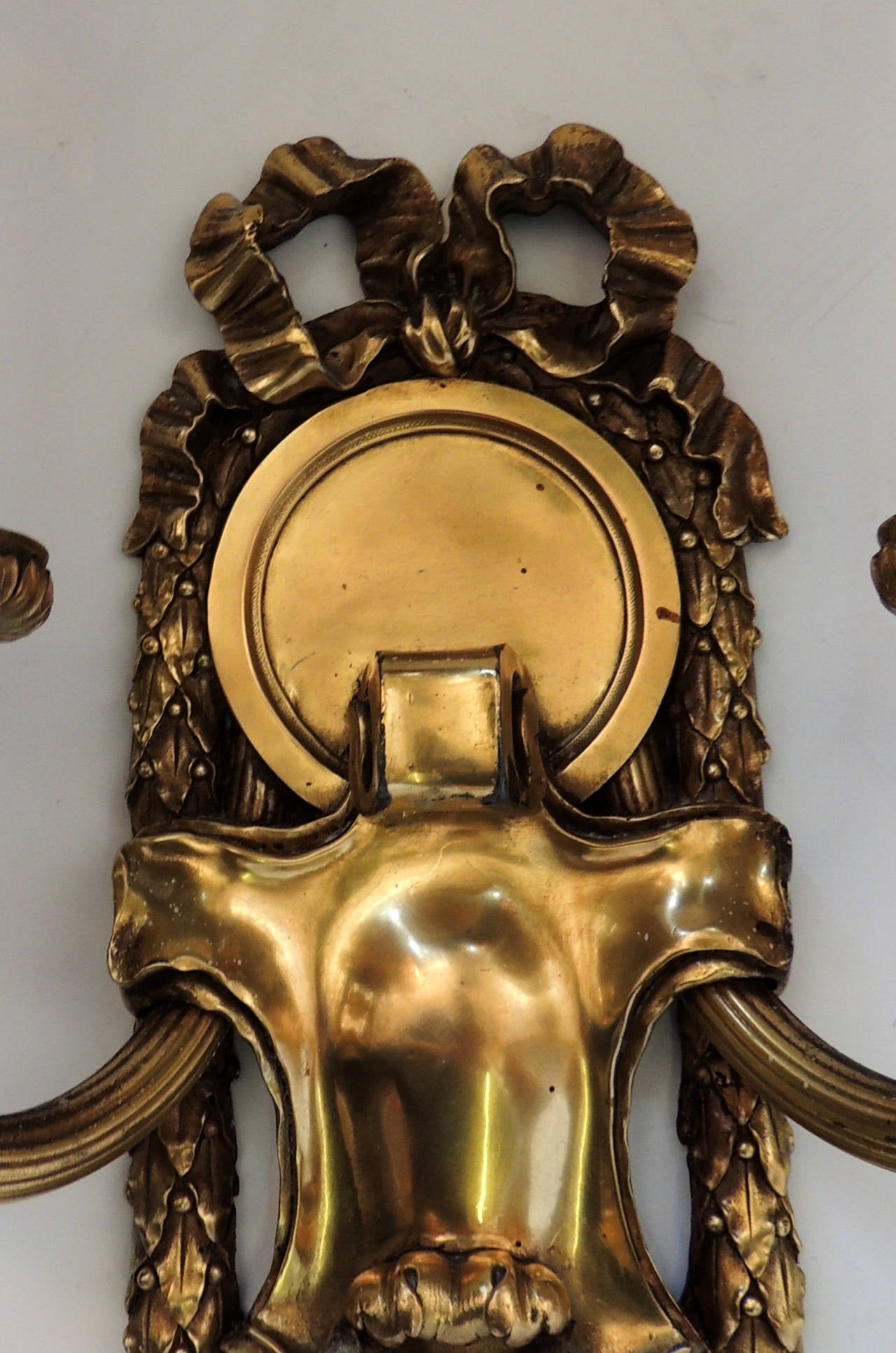 Elegant Set Six E.F. Caldwell Gilt Bronze Two-Arm Neoclassical Bow-Top Sconces In Good Condition In Roslyn, NY