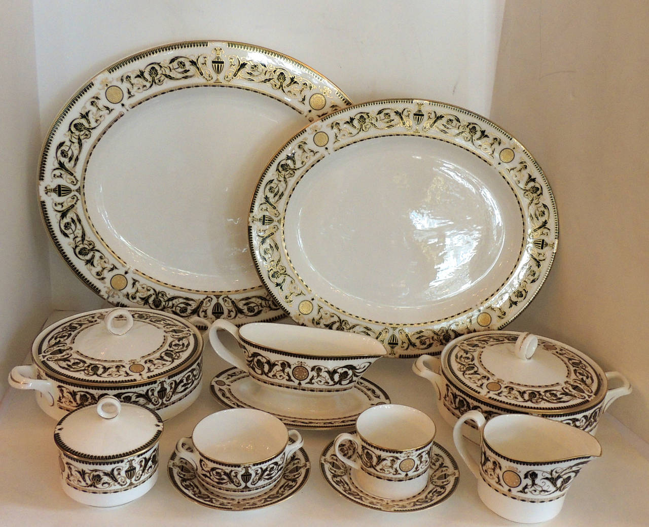 royal worcester dinner service